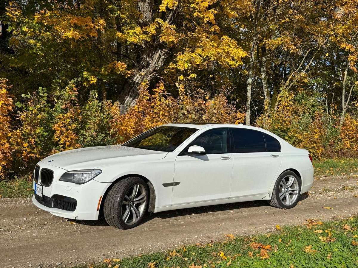 BMW 740, 3.0 l., Седан
