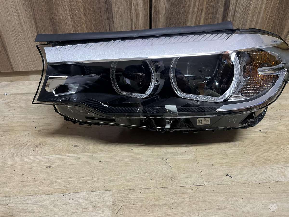 BMW 5 serija žibintai