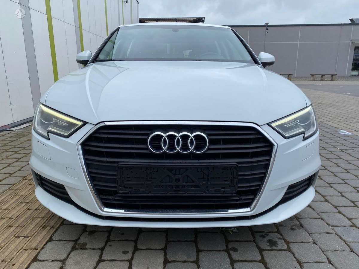 Audi A3, 1.6 l., hečbekas