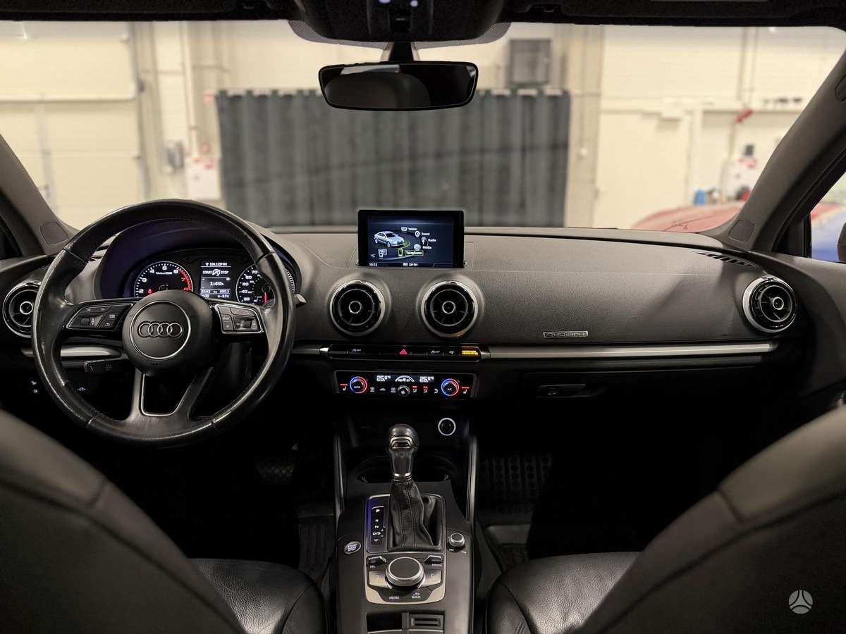 Audi A3, 2.0 l., Седан