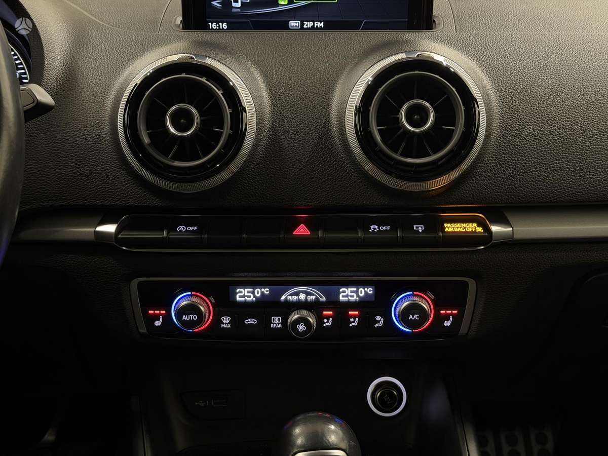 Audi A3, 2.0 l., Седан