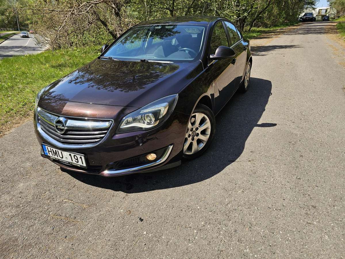Opel Insignia, 2.0 l., Седан