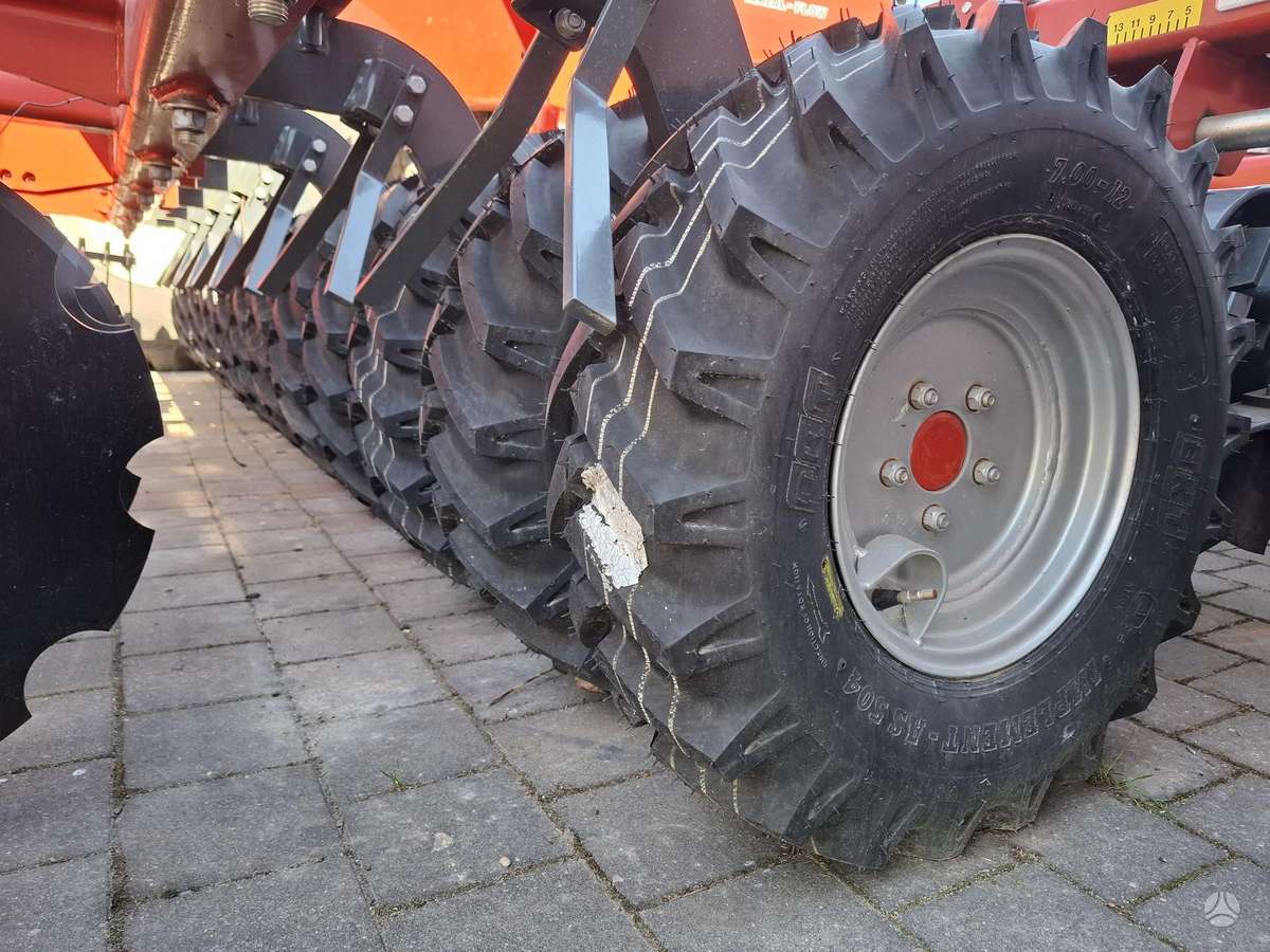 Tume CultiPlus 4000, скребки, скрубберы