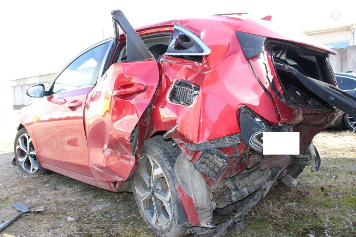 Kia Ceed Dalis siunciu detali vysylaju