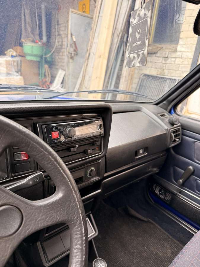 Volkswagen Golf - 12