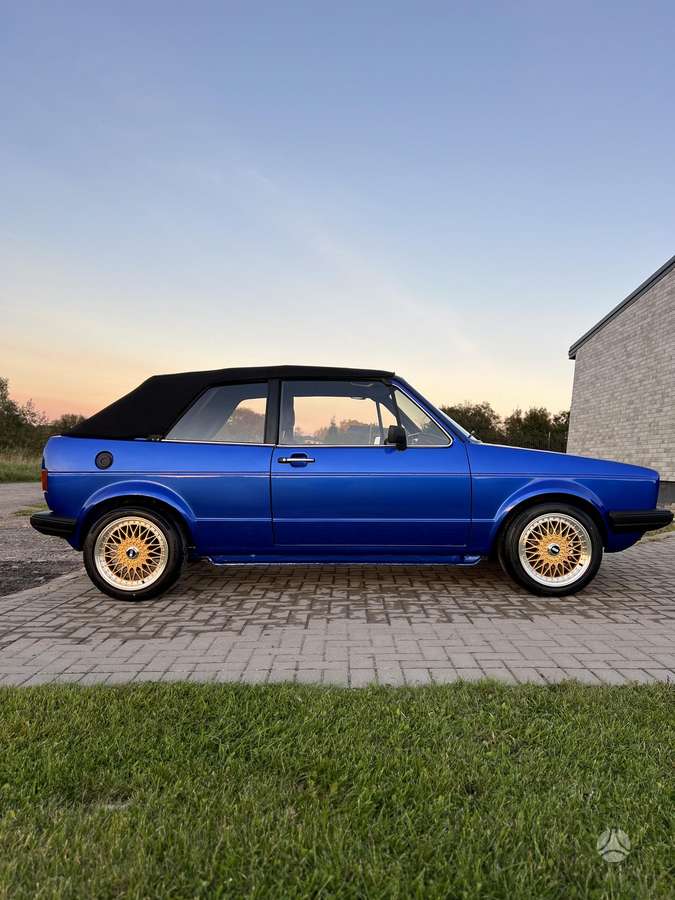 Volkswagen Golf - 3