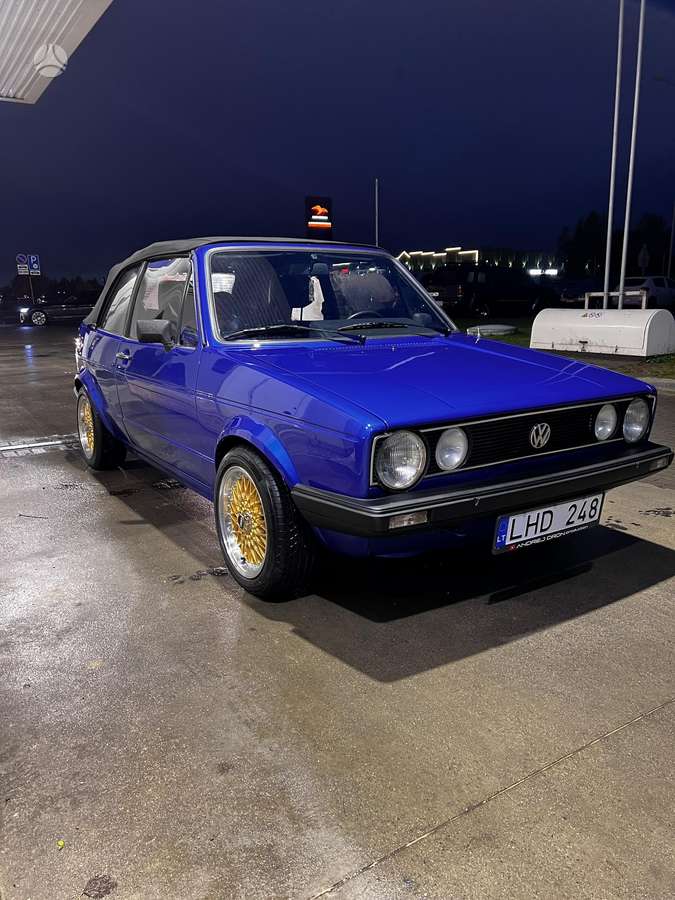 Volkswagen Golf - 6