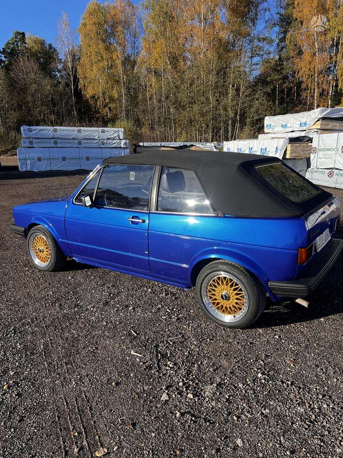 Volkswagen Golf - 9