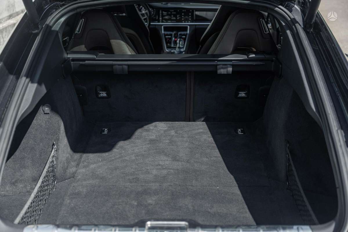 Porsche Panamera, 4.0 l., hatchback