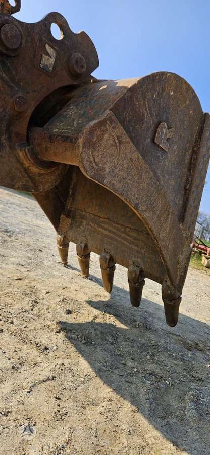Case 590ST, excavator loader