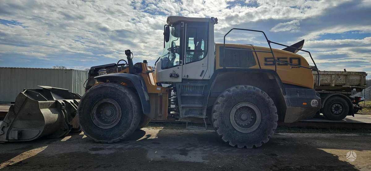 Liebherr L550X Power, frontal loader
