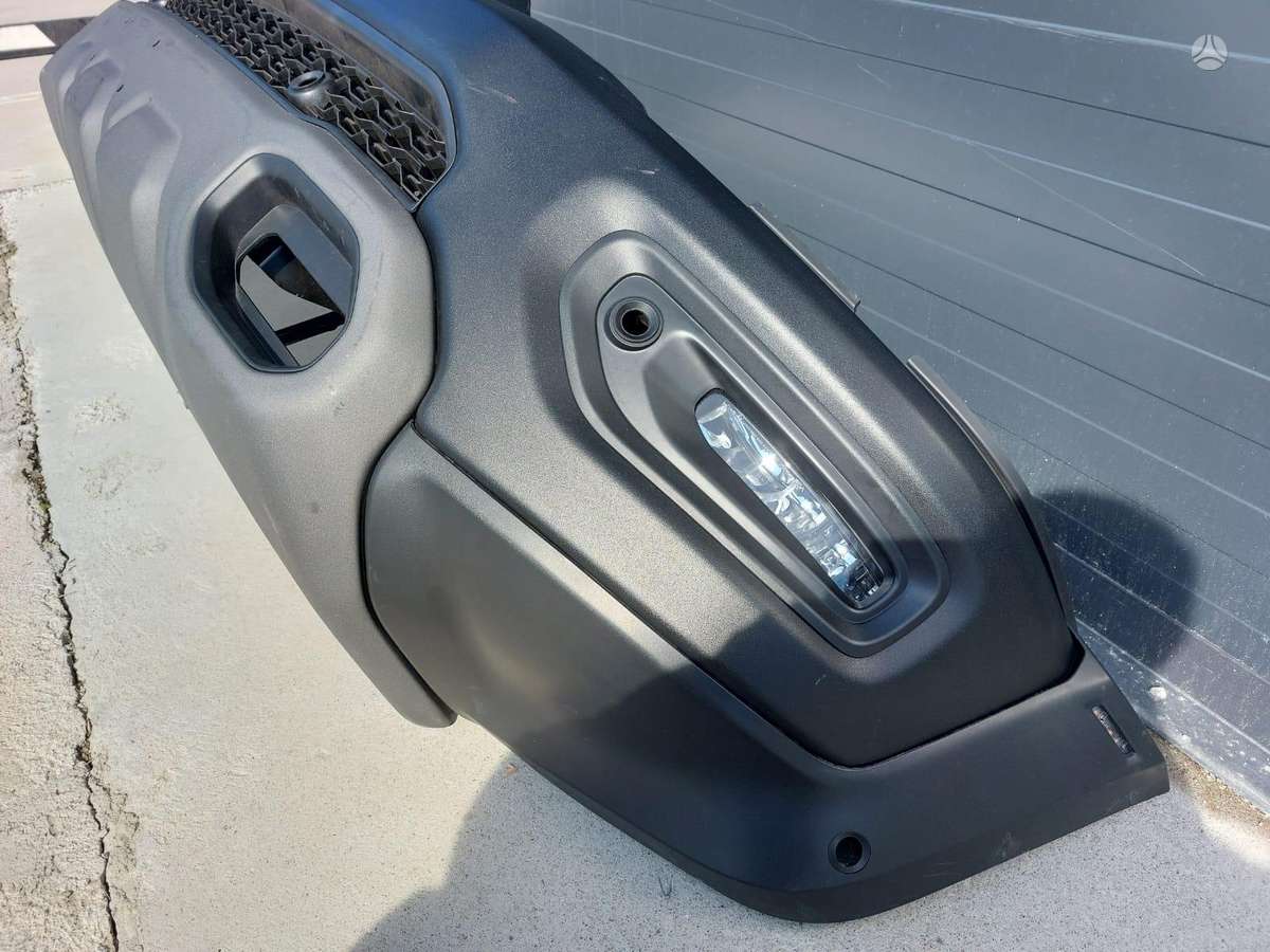 Dodge Ram, 6VZ40GXHAA, bumpers, front grill