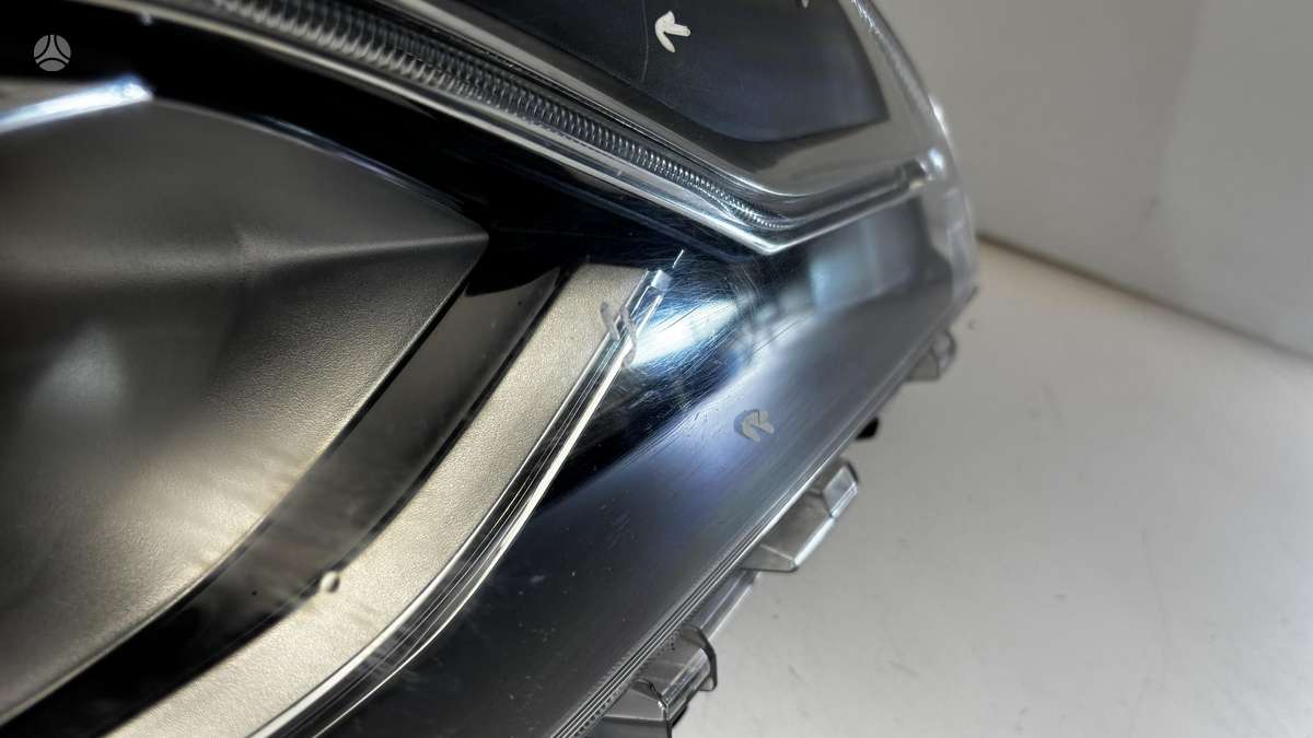Toyota Yaris Cen31400