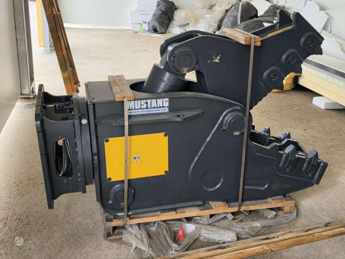 -Kita- Mustang RH20, hydraulic shears