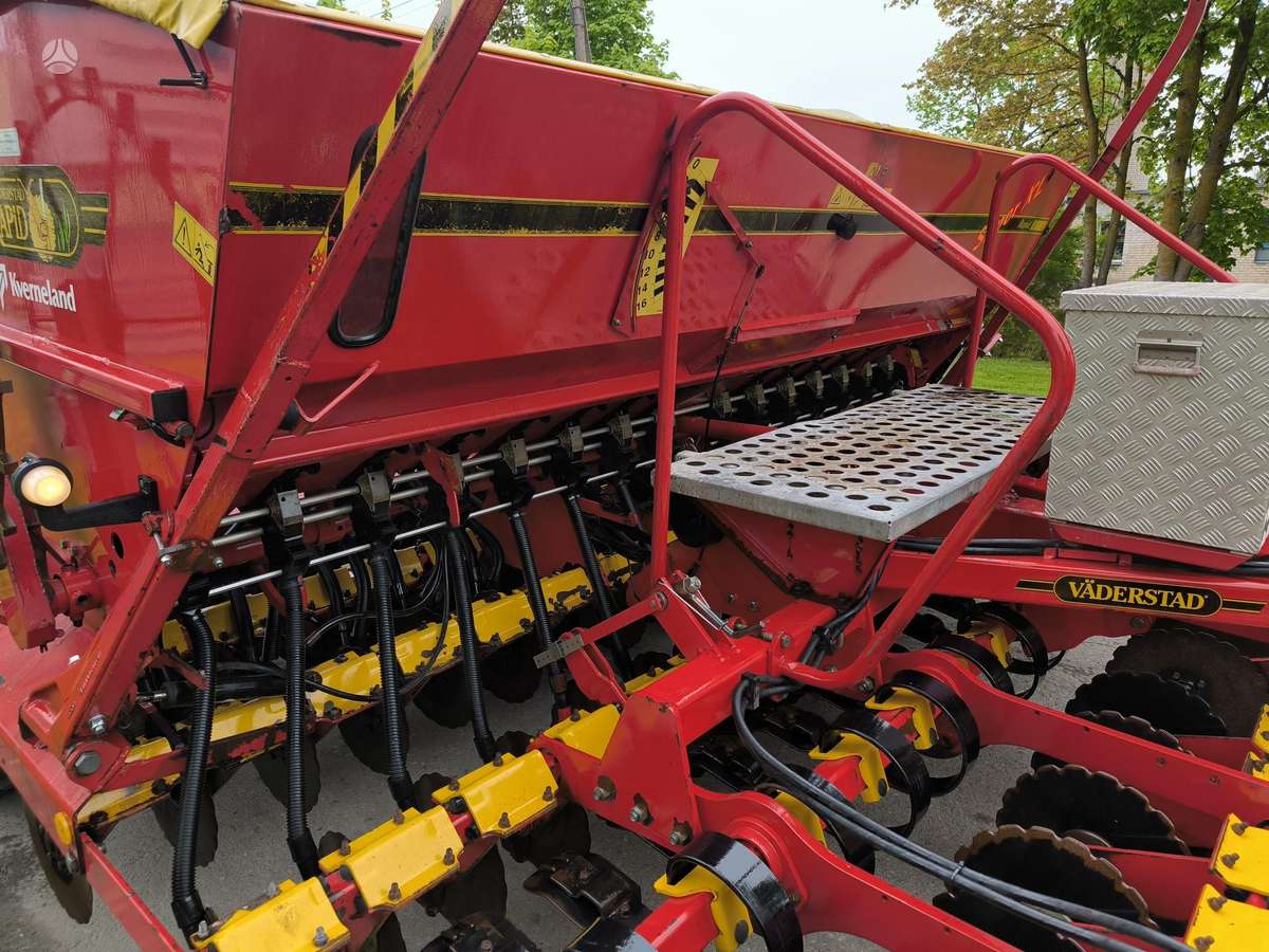 Vaderstad Rapid 400c, seeders, planters