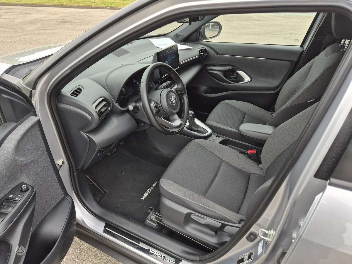 Toyota Yaris Cross - 8