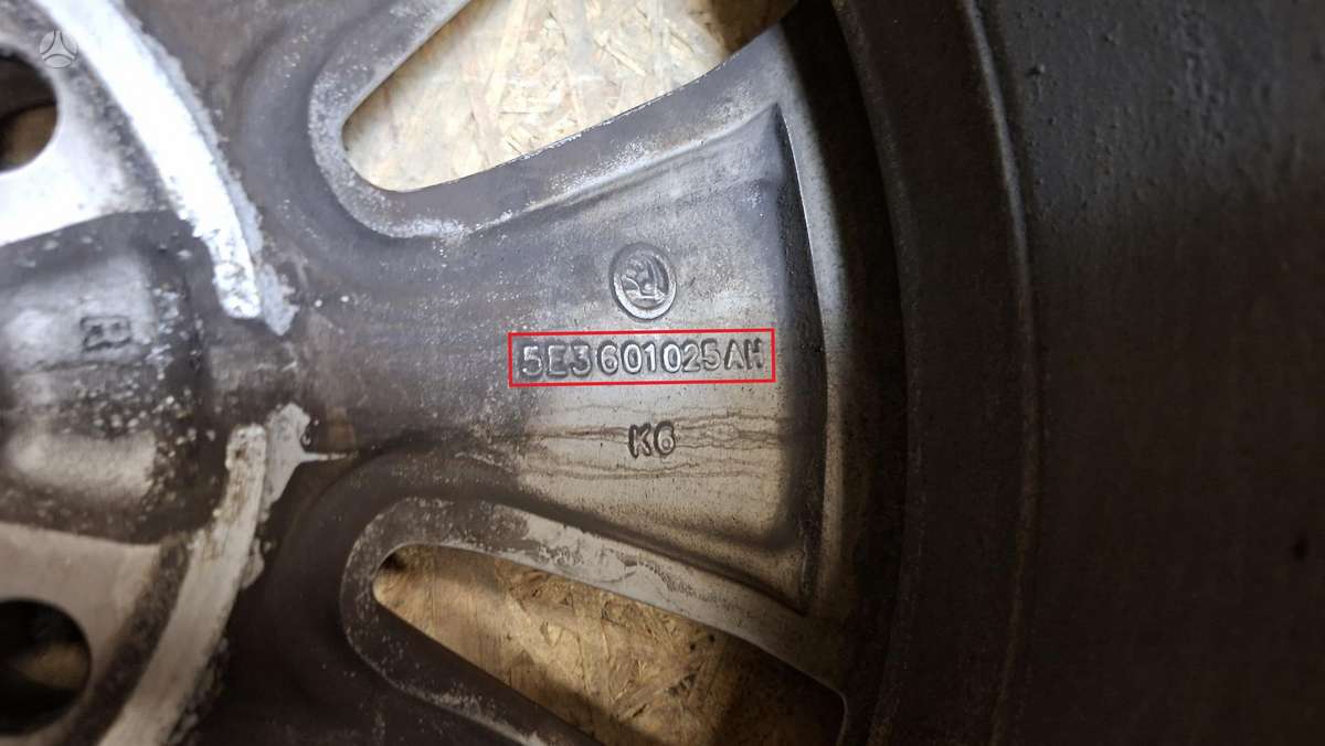 Skoda Octavia, 5E3601025AH, Cen31722