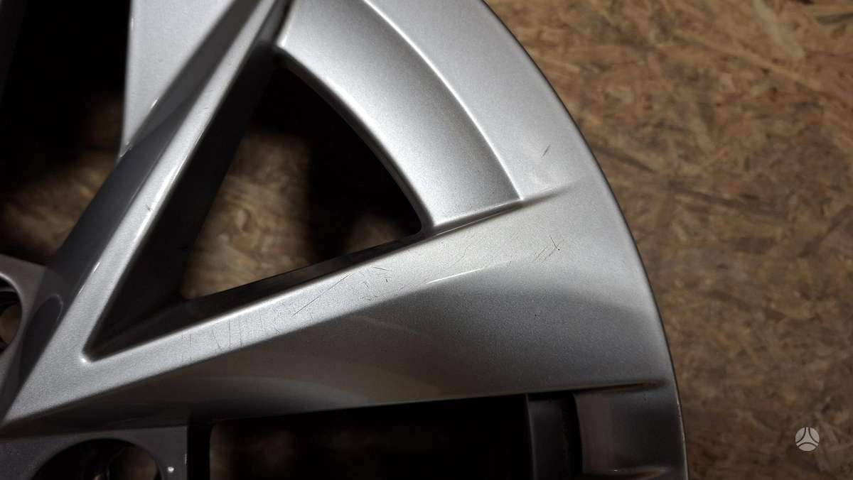 Skoda Octavia, 5E3601025, Cen31723