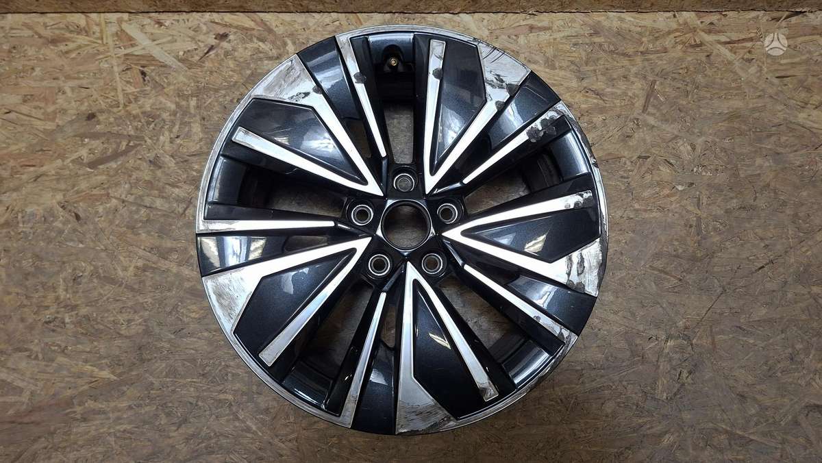 Skoda Superb, 3P0601025, Cen31728