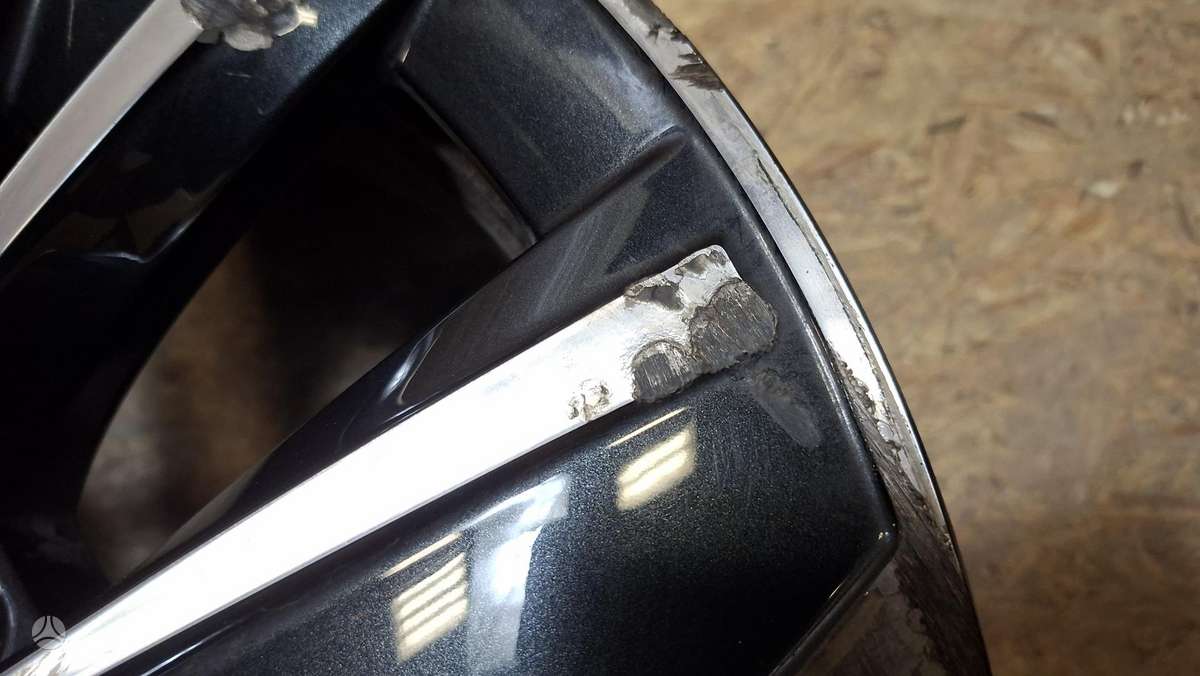 Skoda Superb, 3P0601025, Cen31728