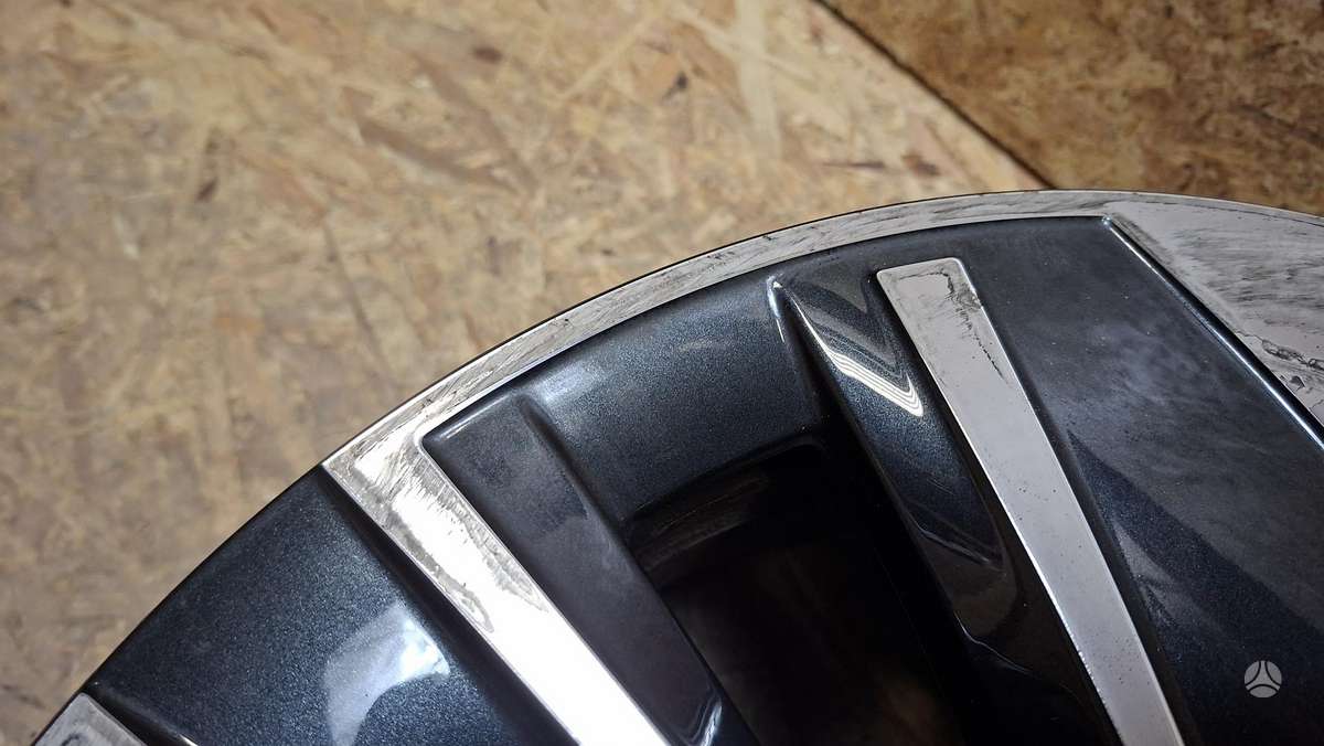 Skoda Superb, 3P0601025, Cen31728