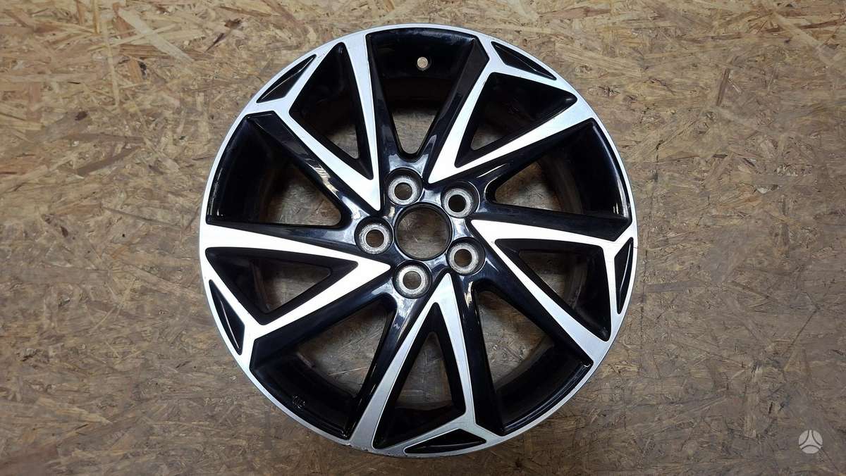 Toyota Yaris Cen31745