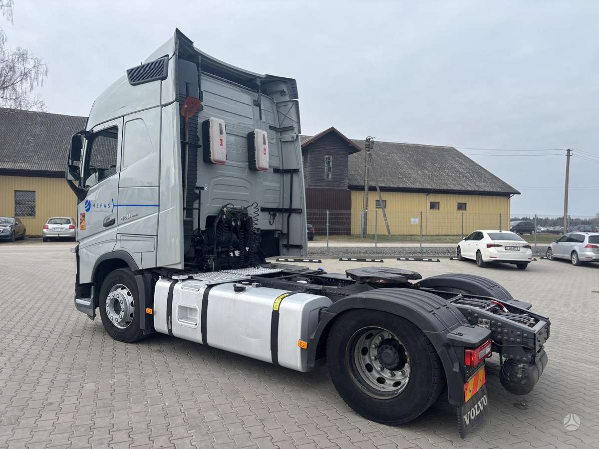 Volvo FH13.460, double sleeper