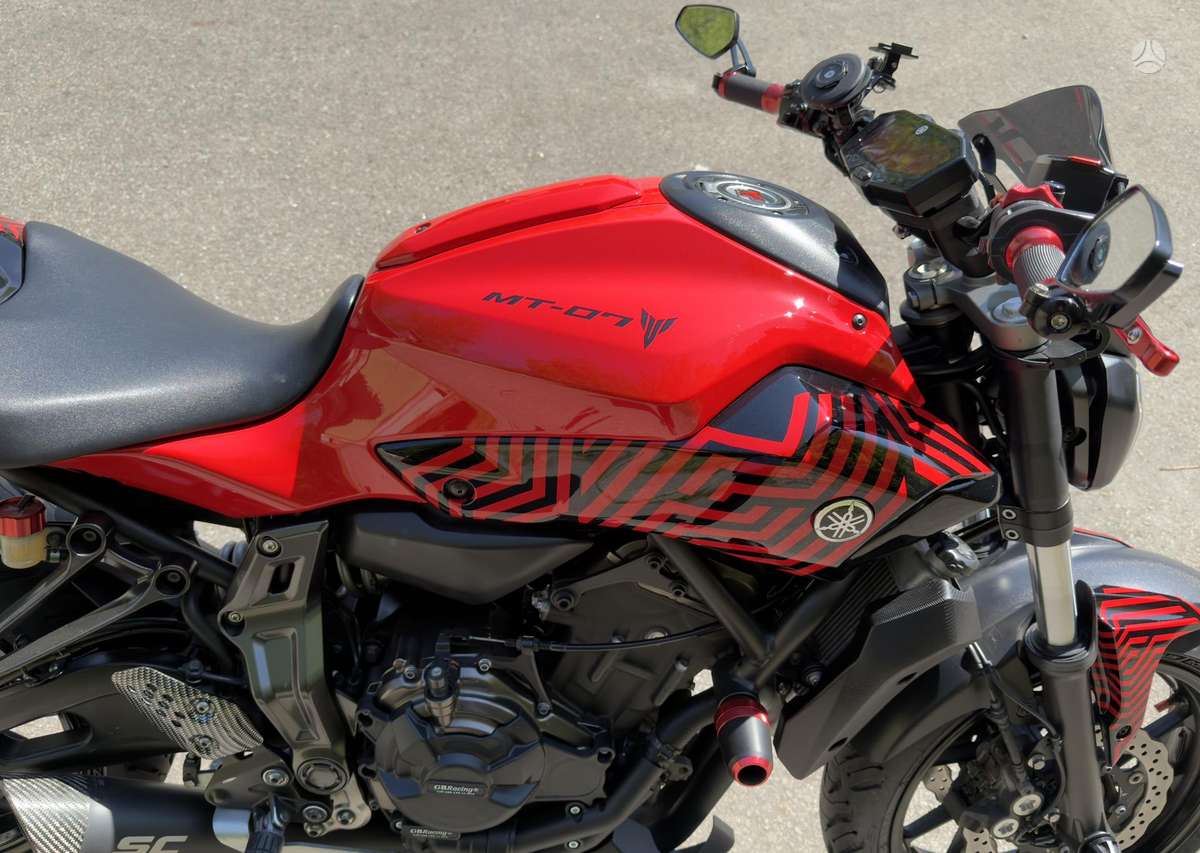 Yamaha MT 07 700cc, street / classic