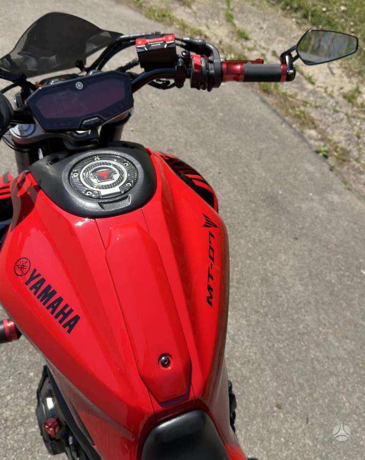 Yamaha MT 07 700cc, street / classic