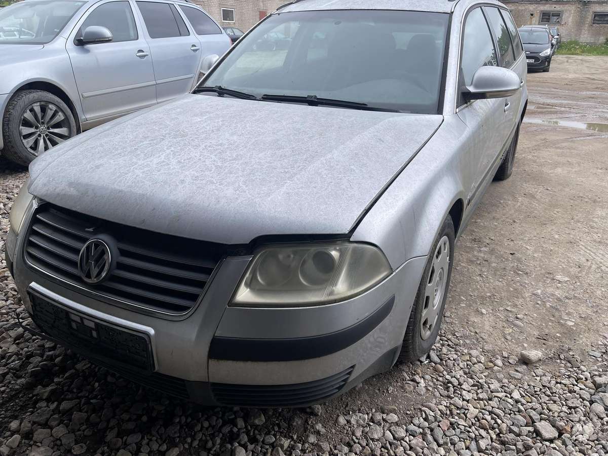 Volkswagen Passat for parts