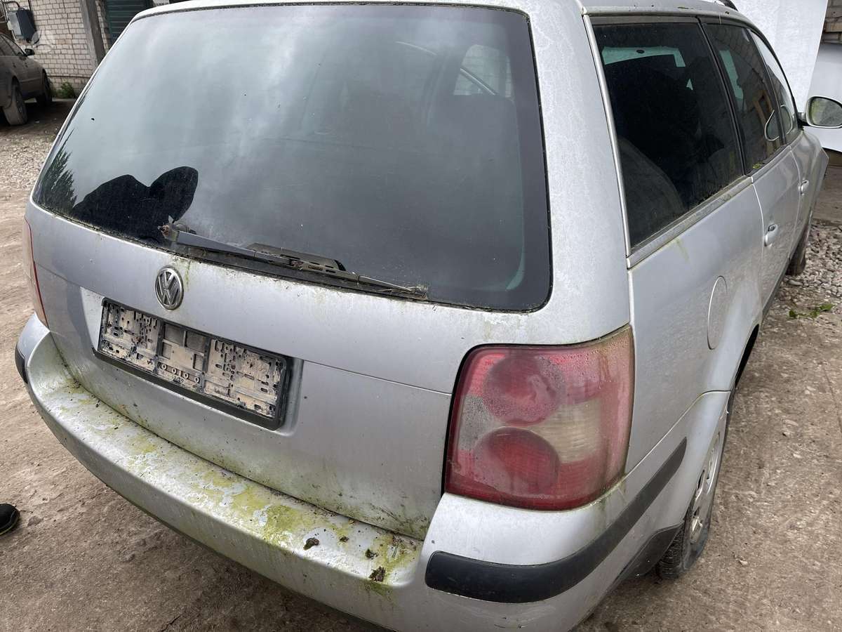 Volkswagen Passat for parts