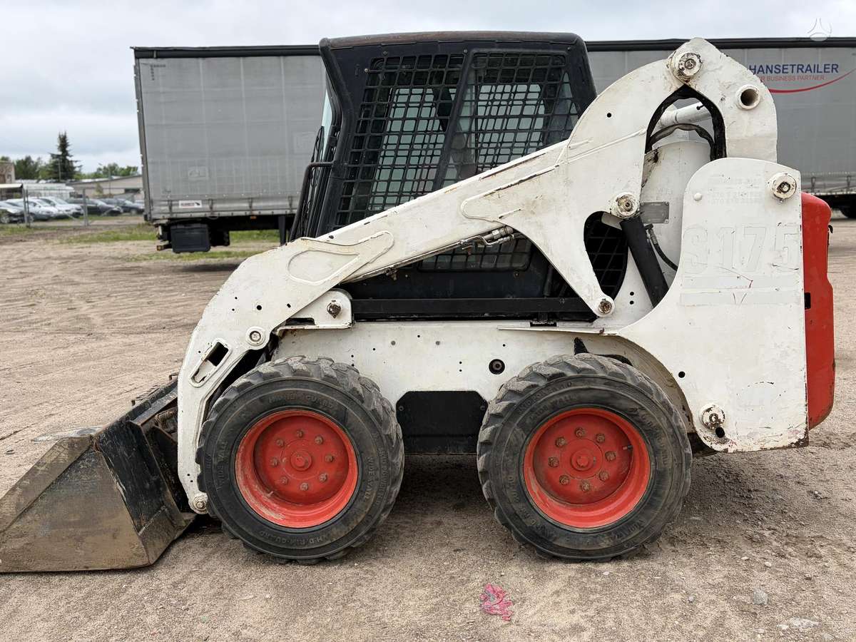Bobcat S175, mini loaders