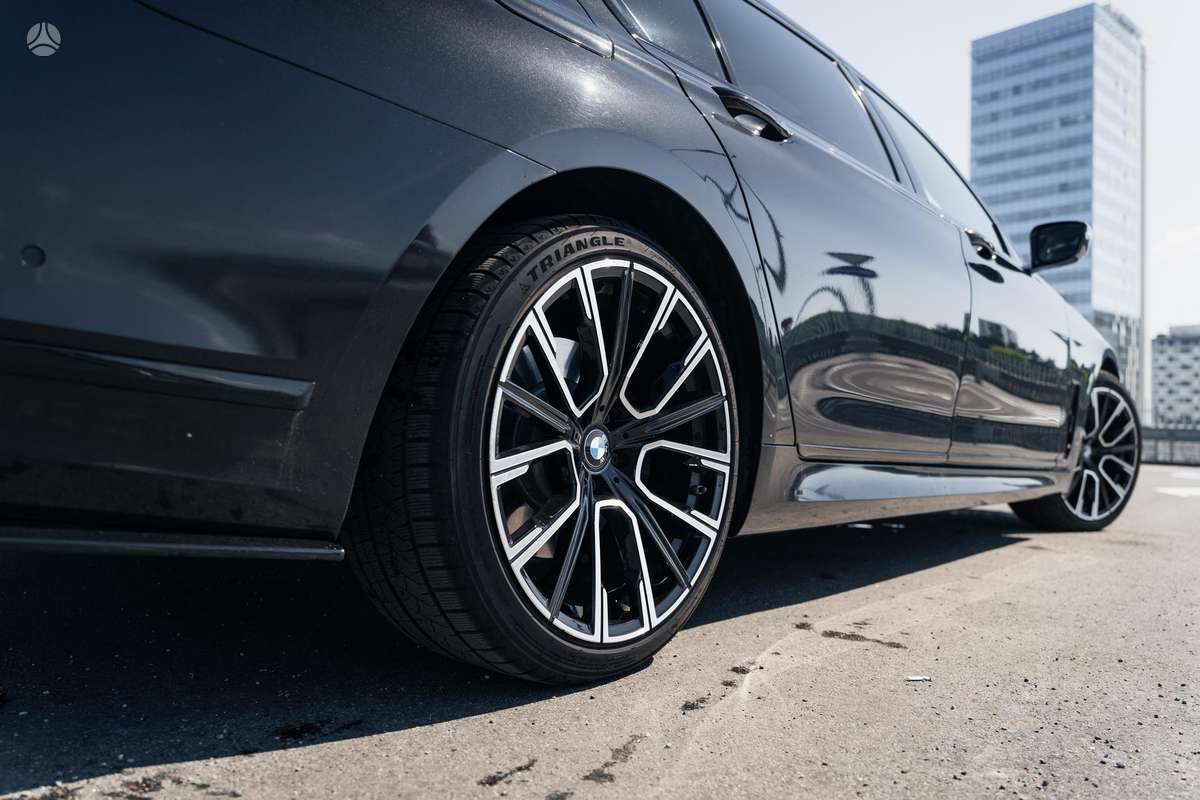 BMW 740, 3.0 l., Лимузин
