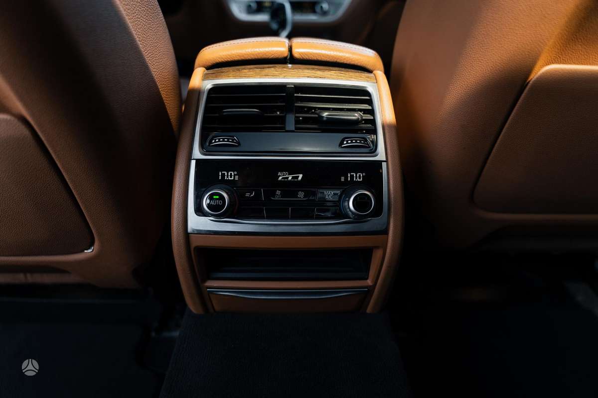 BMW 740, 3.0 l., Лимузин