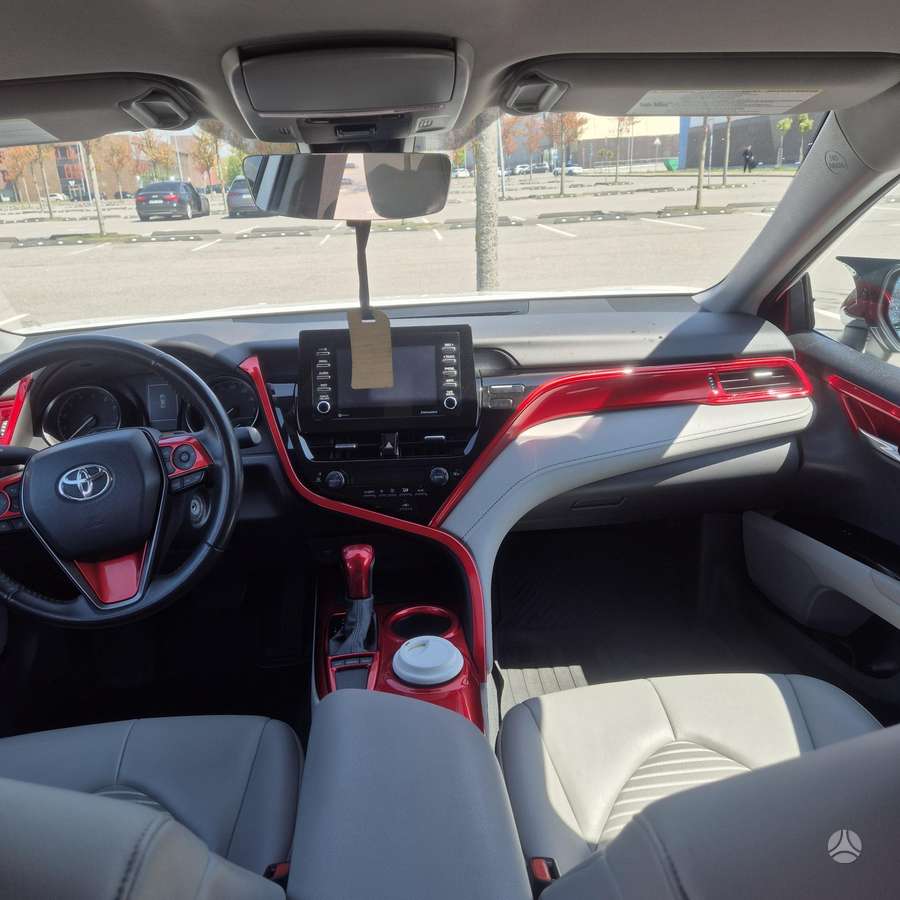 Toyota Camry - 7