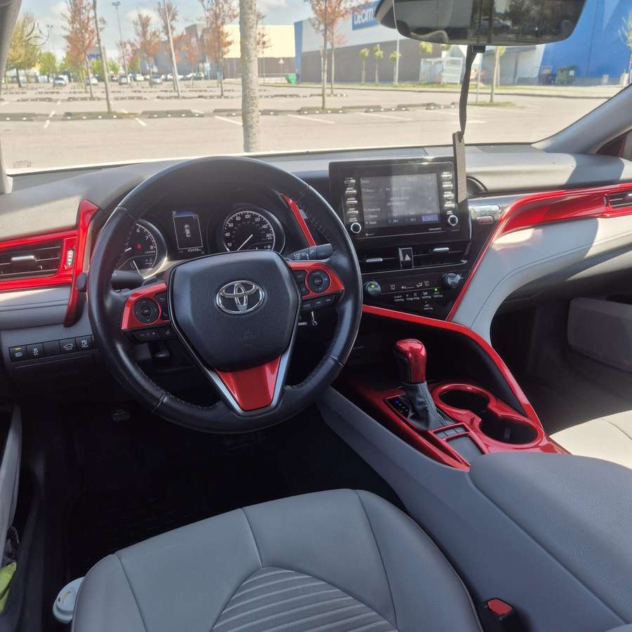 Toyota Camry - 12