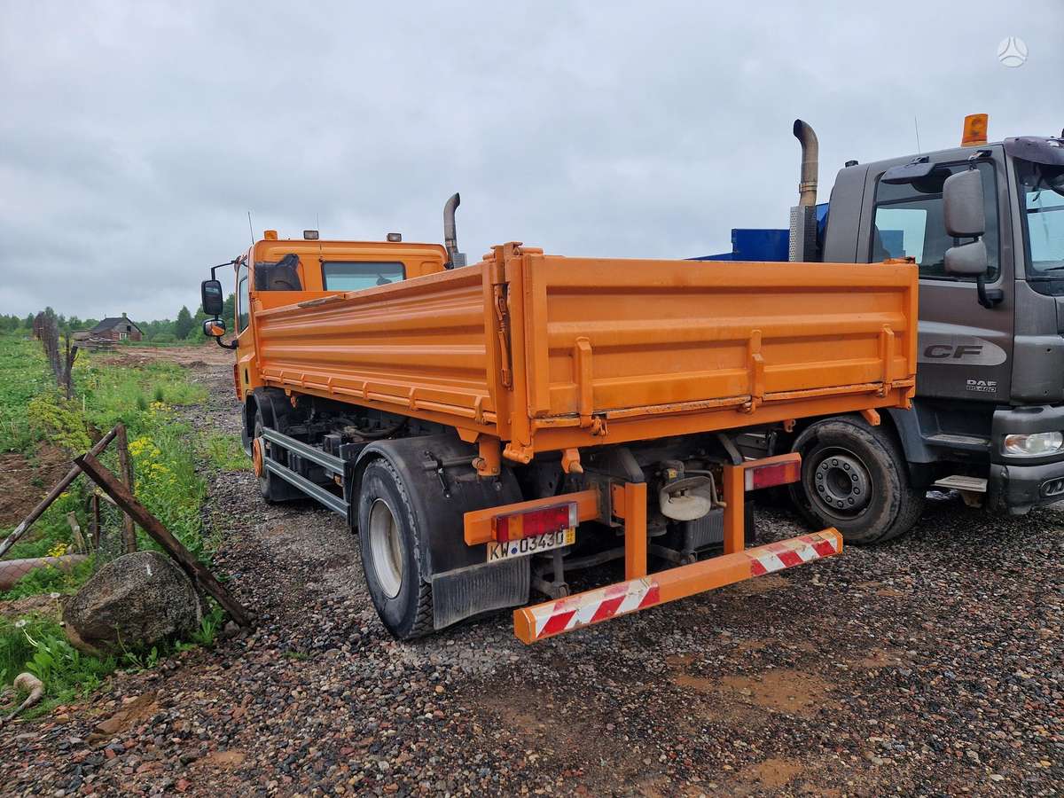 DAF Cf75, savivarčiai su kranu