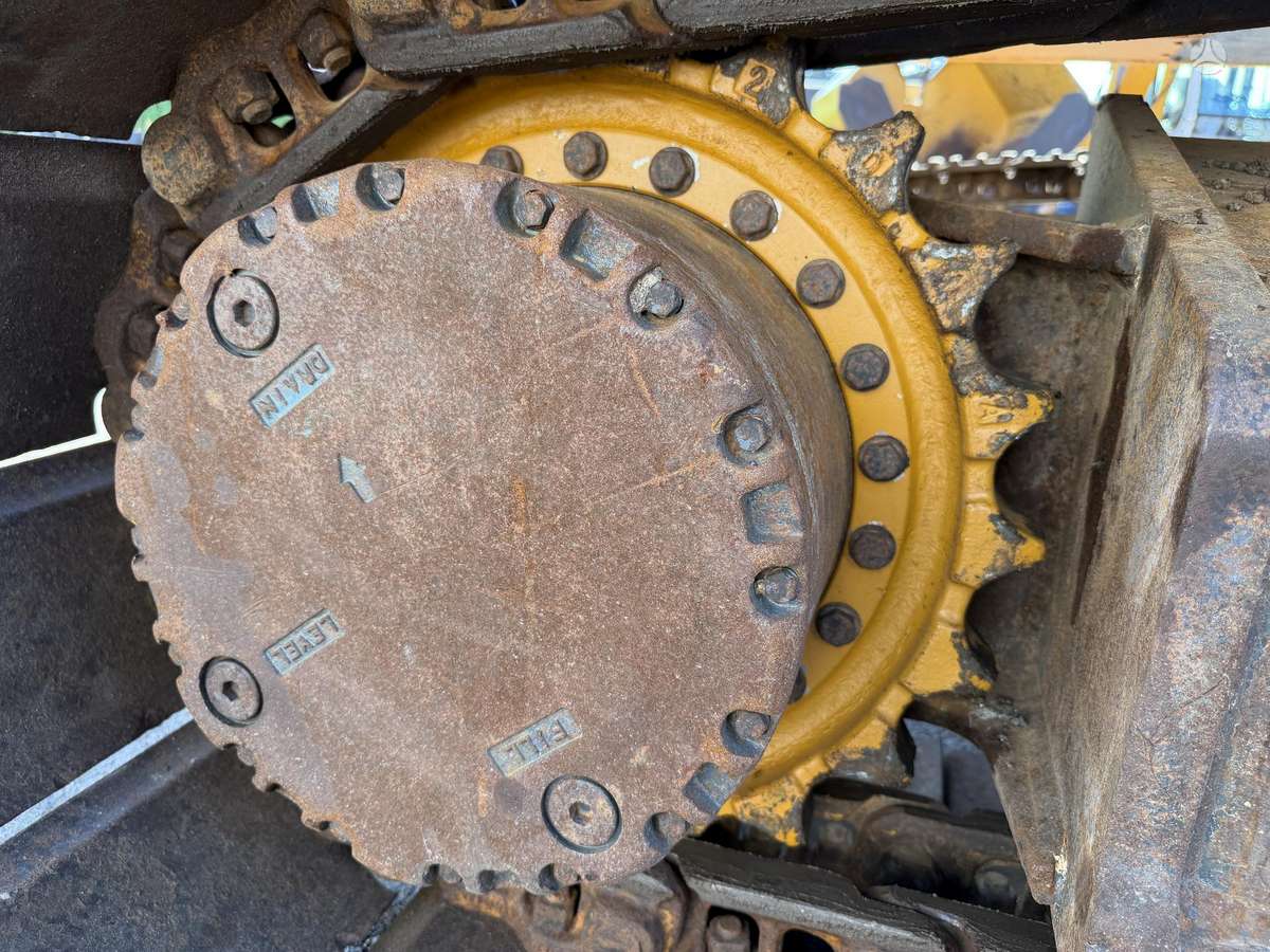 Case CX250D, excavator