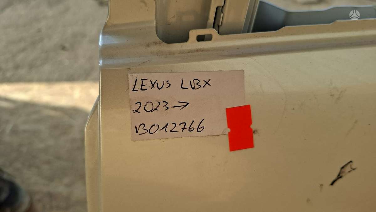 Lexus LBX Cen31686