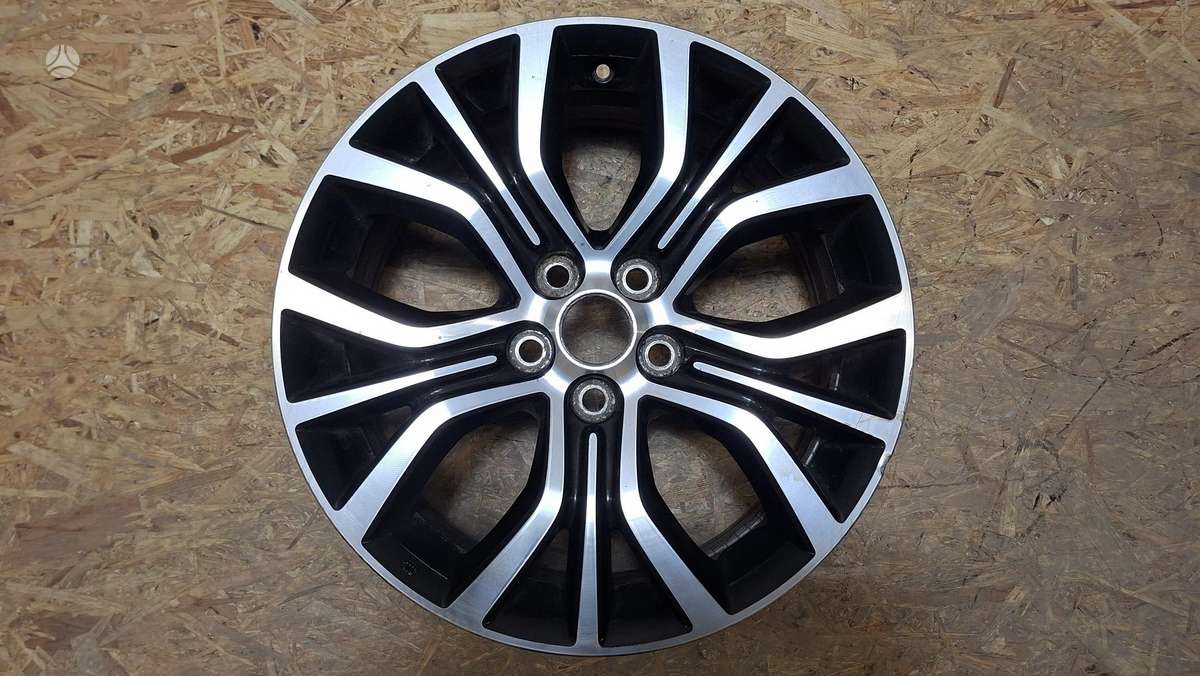 Mitsubishi Outlander Cen31703