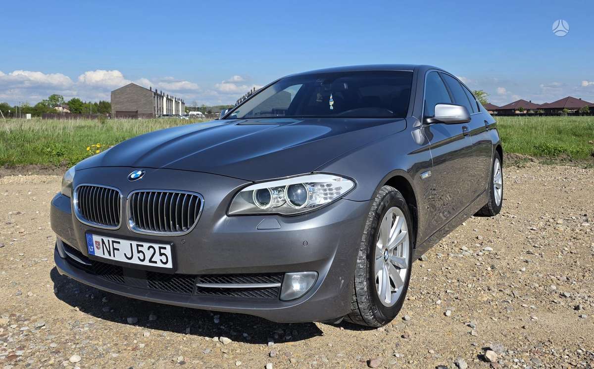 BMW 525, 2.0 l., Седан