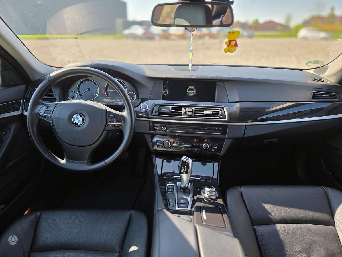 BMW 525, 2.0 l., Седан