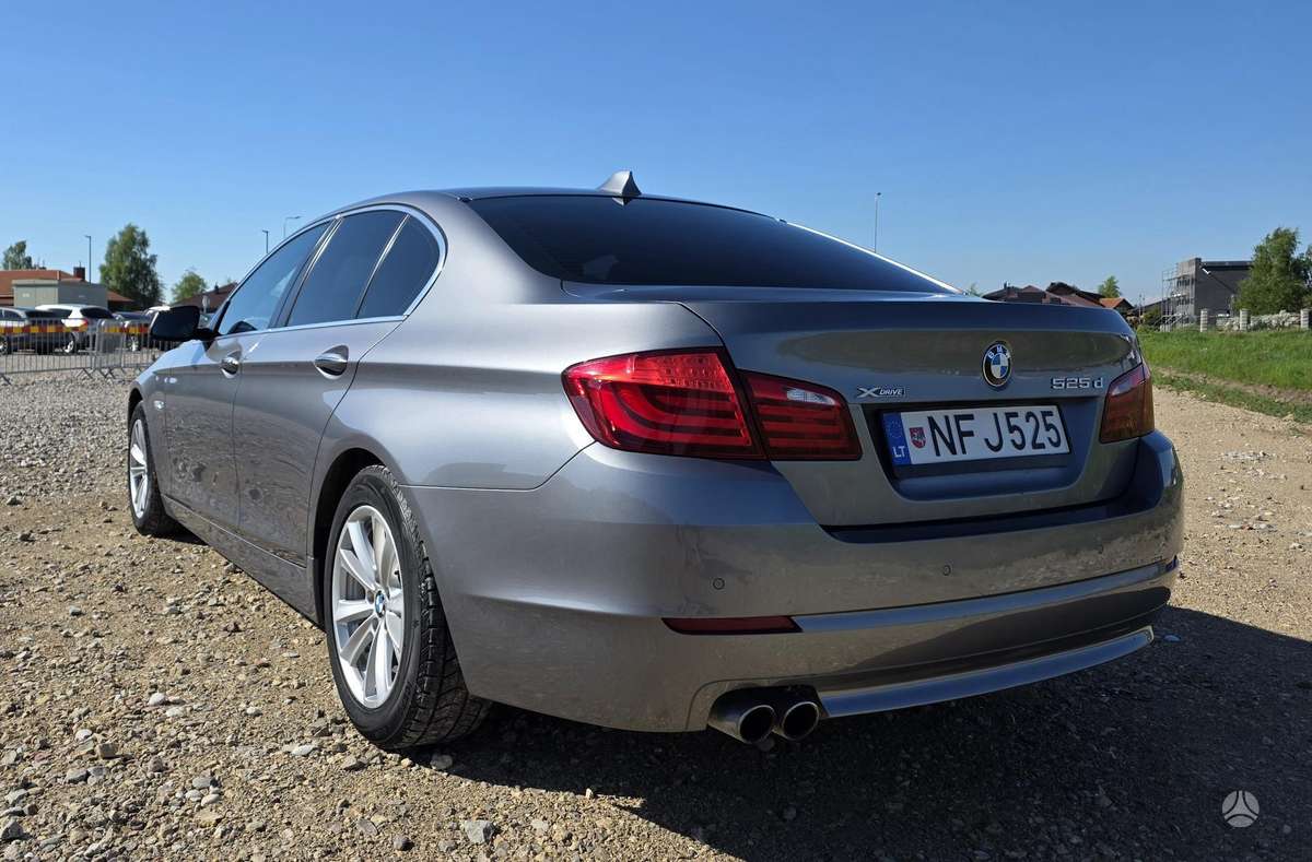 BMW 525, 2.0 l., Седан