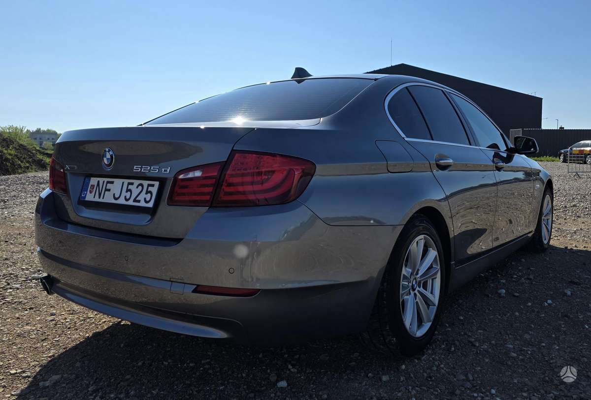 BMW 525, 2.0 l., Седан