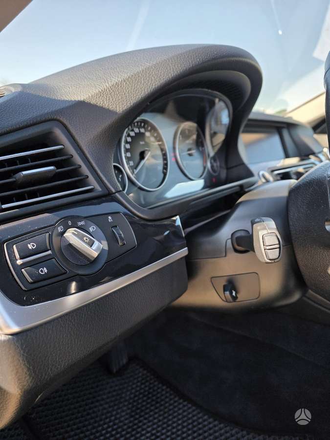 BMW 525, 2.0 l., Седан