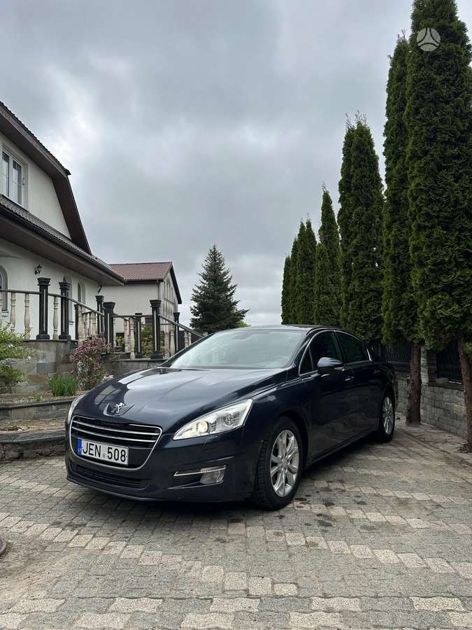 Peugeot 508, Седан