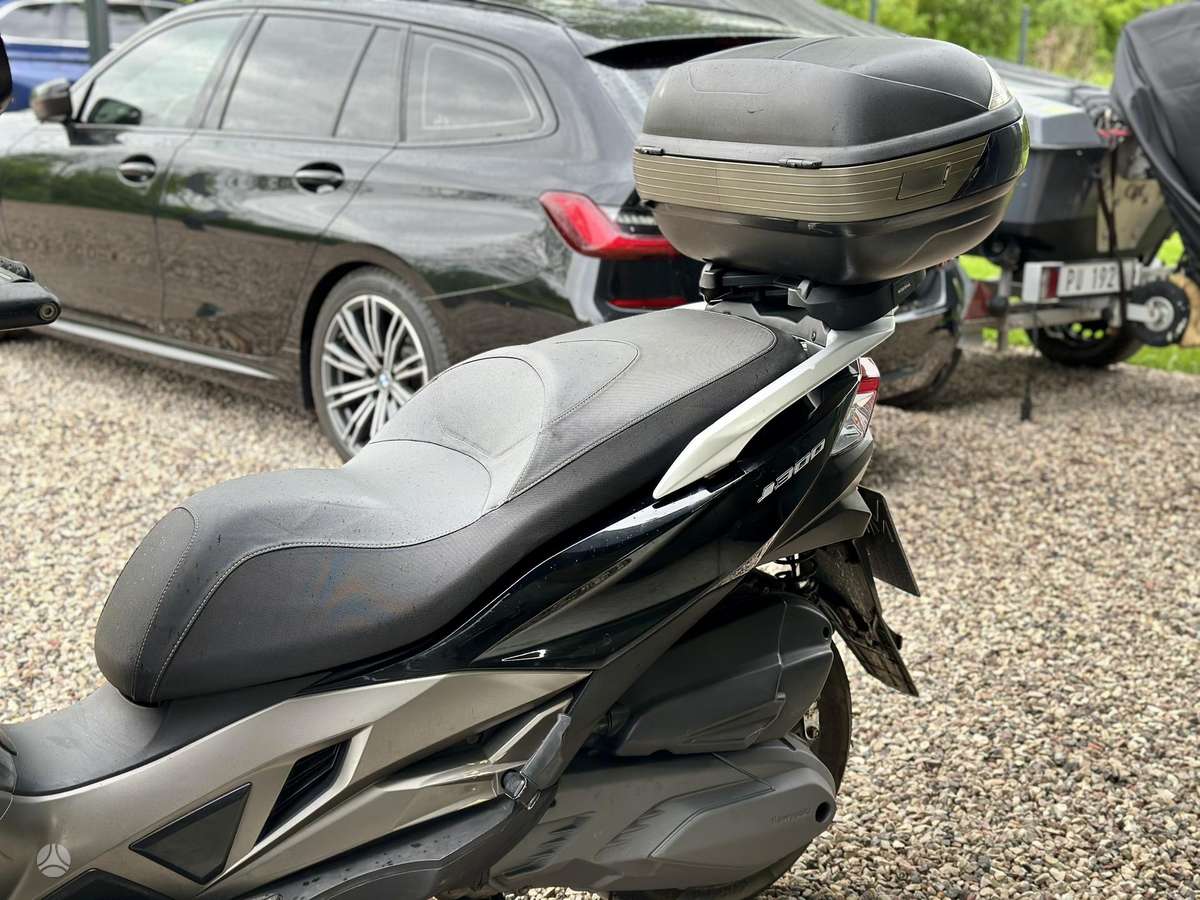 Kawasaki J 300cc, мотороллеры / мопеды