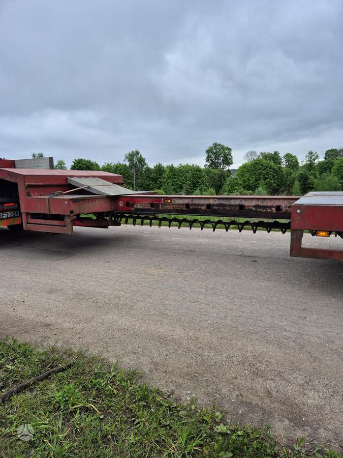 Broshuis, custom trailer / semi-trailer