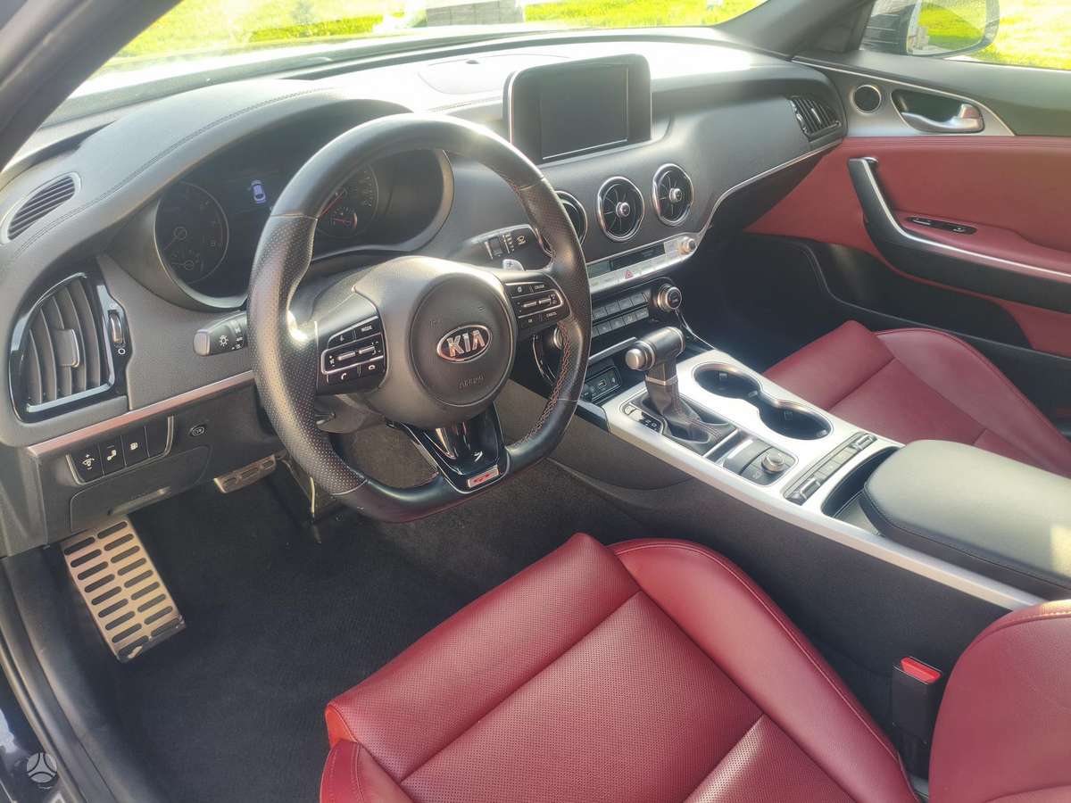 Kia Stinger, 3.3 l., hatchback
