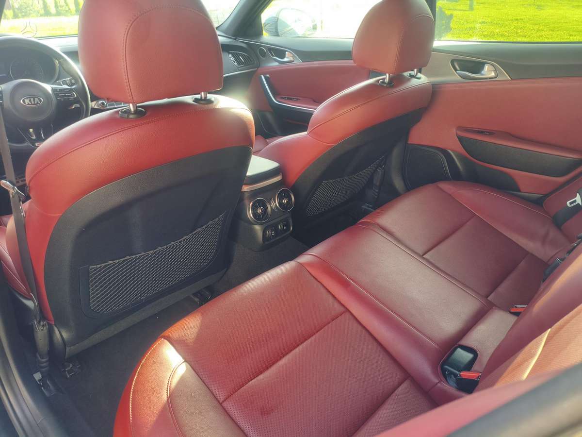 Kia Stinger, 3.3 l., hatchback